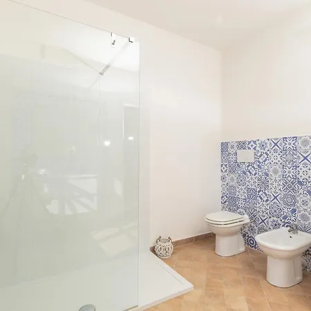 Guest house H14 Porto Frailis