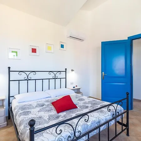 H14 Porto Frailis Πανσιόν Àrbatax