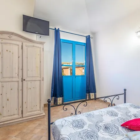 Guest house H14 Porto Frailis