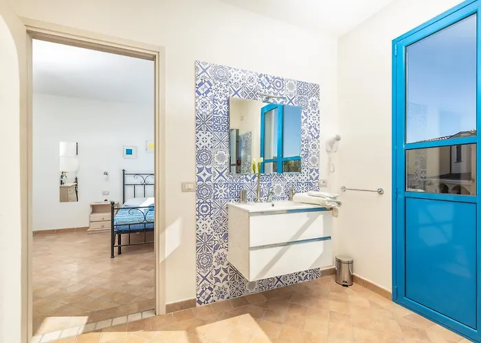 H14 Porto Frailis Affittacamere 4*