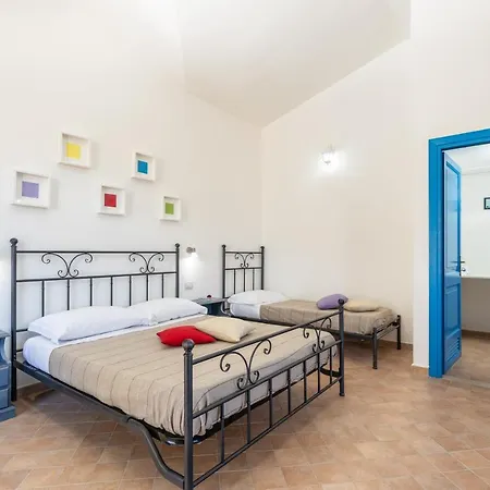 Gasthuis H14 Porto Frailis Àrbatax